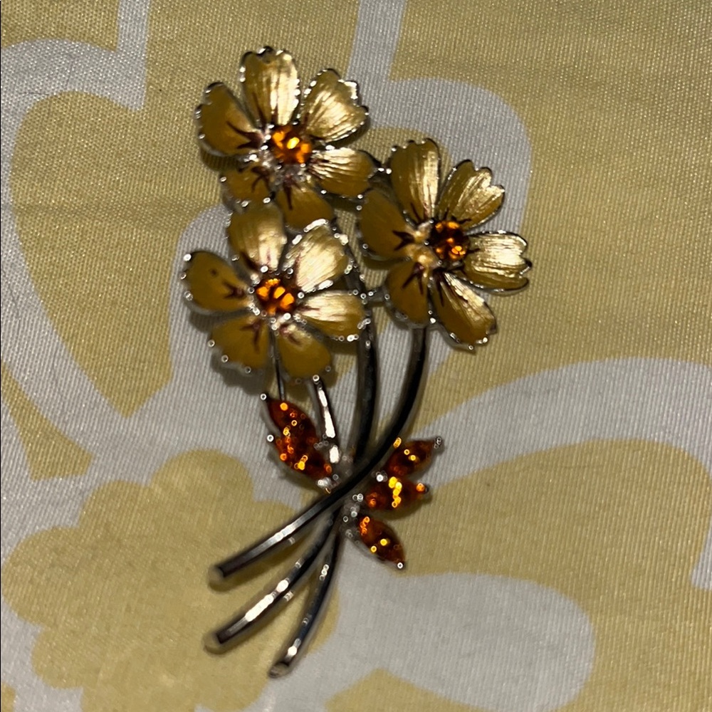 Silver Floral Brooch